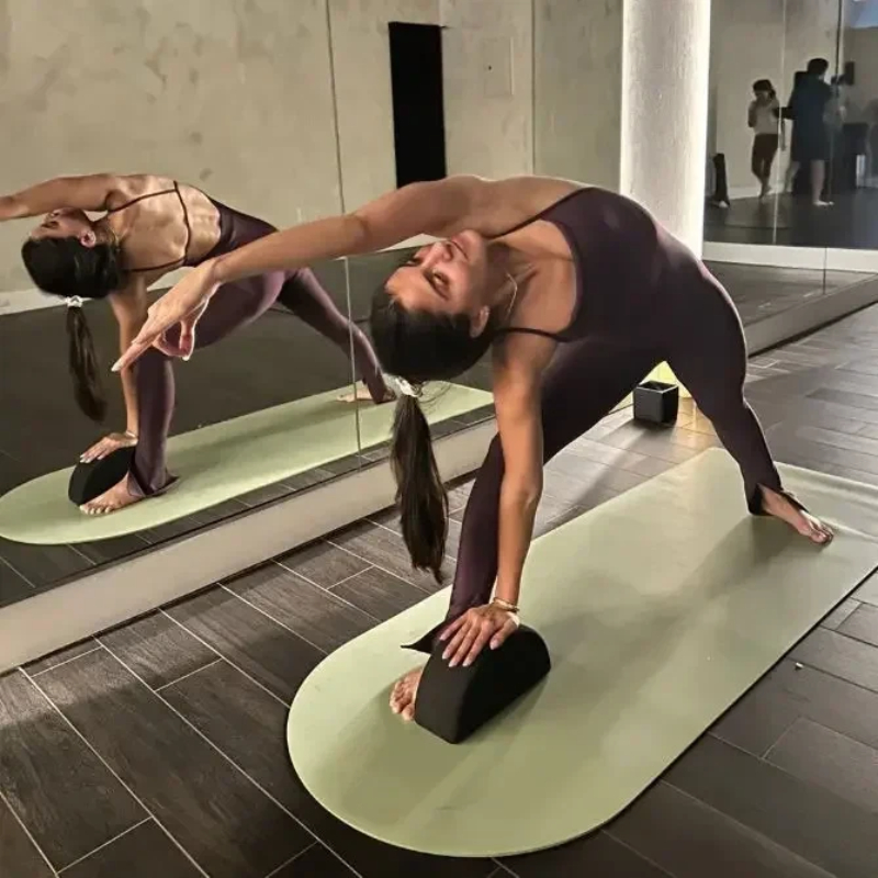 Tapete de Yoga Oval de Borrach - Home Gym Yoga Storage avaliação e preço